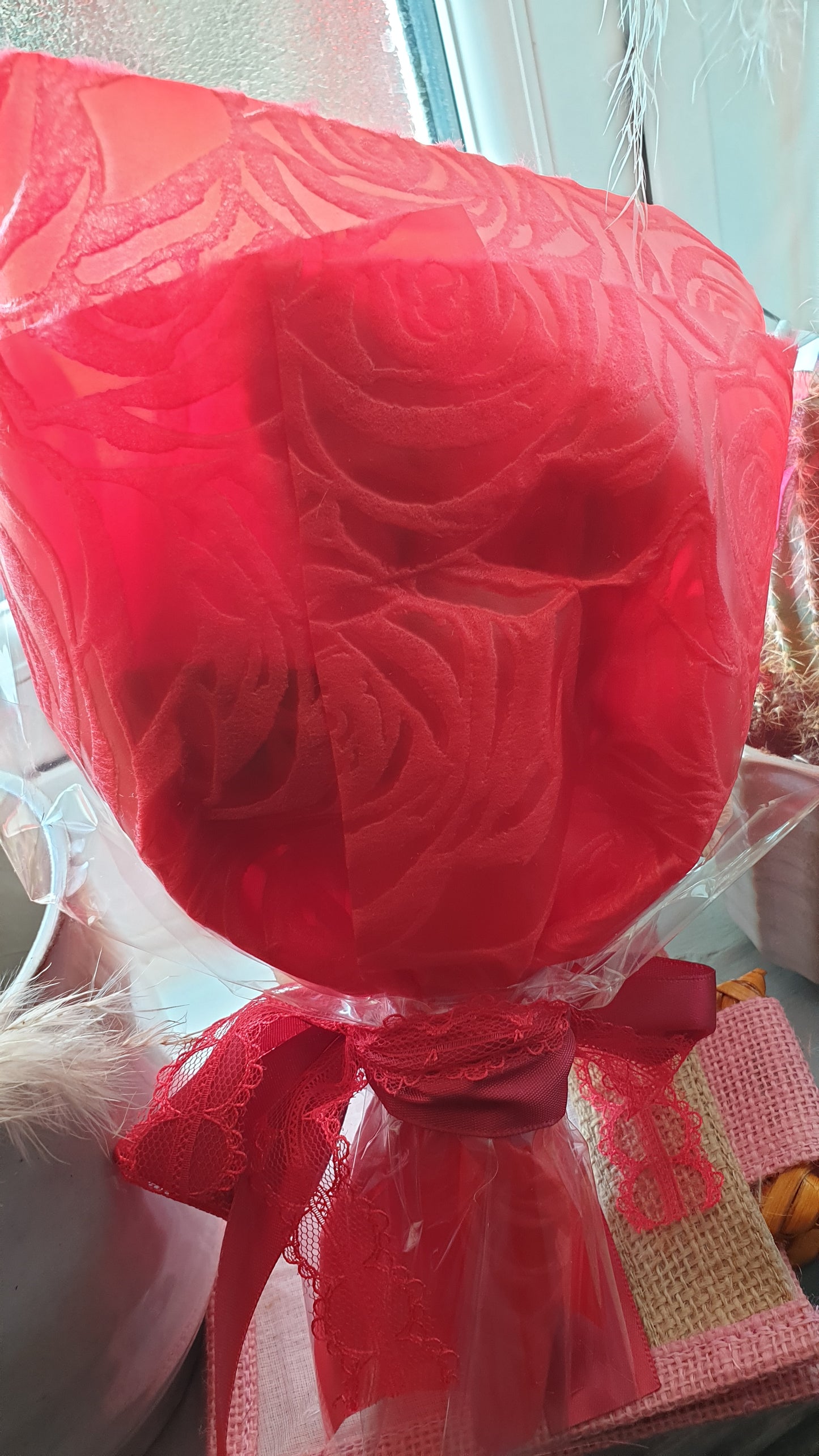 RED BOXED FLOWER SOAP BOUQUET 4 COLOUR CHOICE