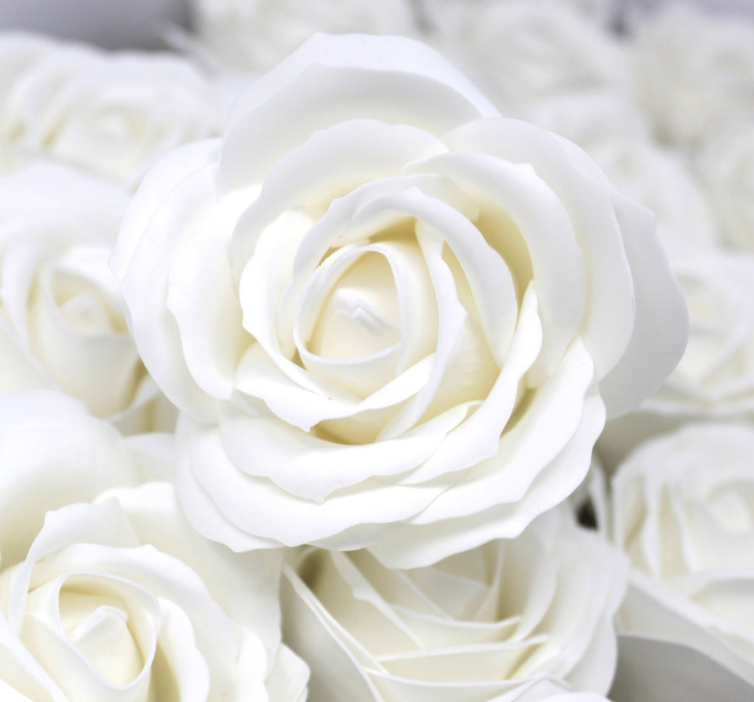 24 WHITE ROSE HEADS LARGE SIZE FLOWER Soap Bouquet Box