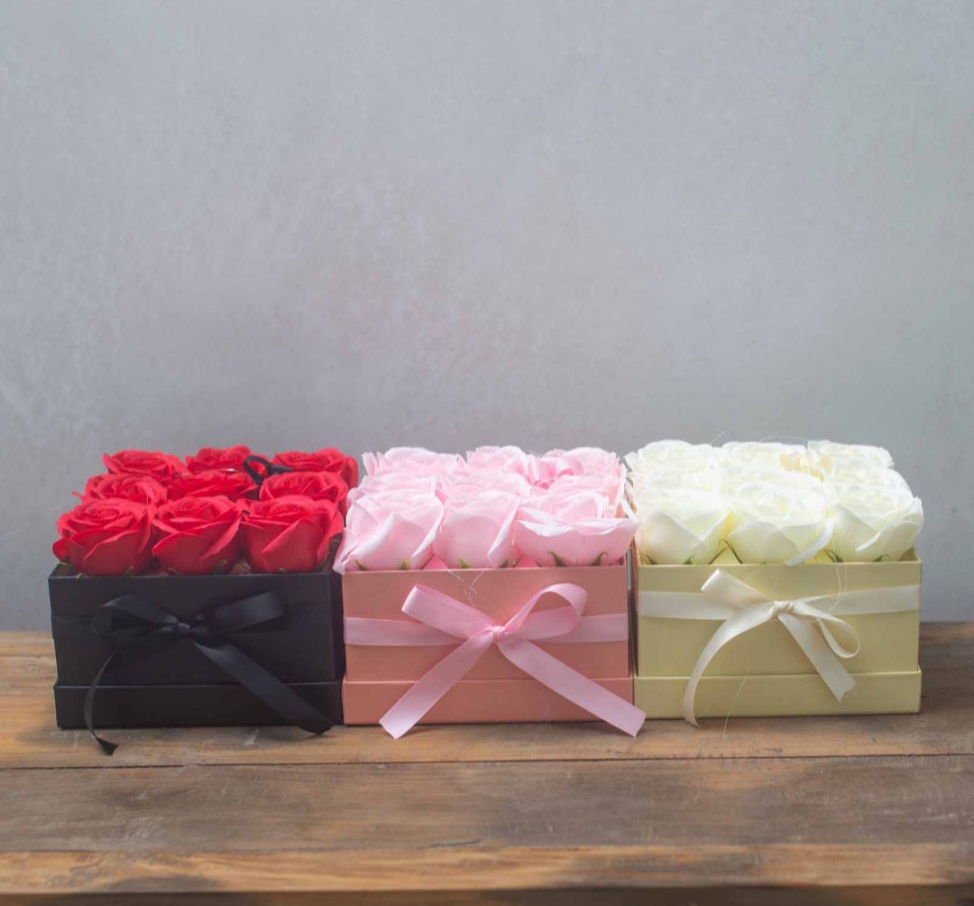 ROSE HEAD FLOWER SOAP IN DISPLAY BOX