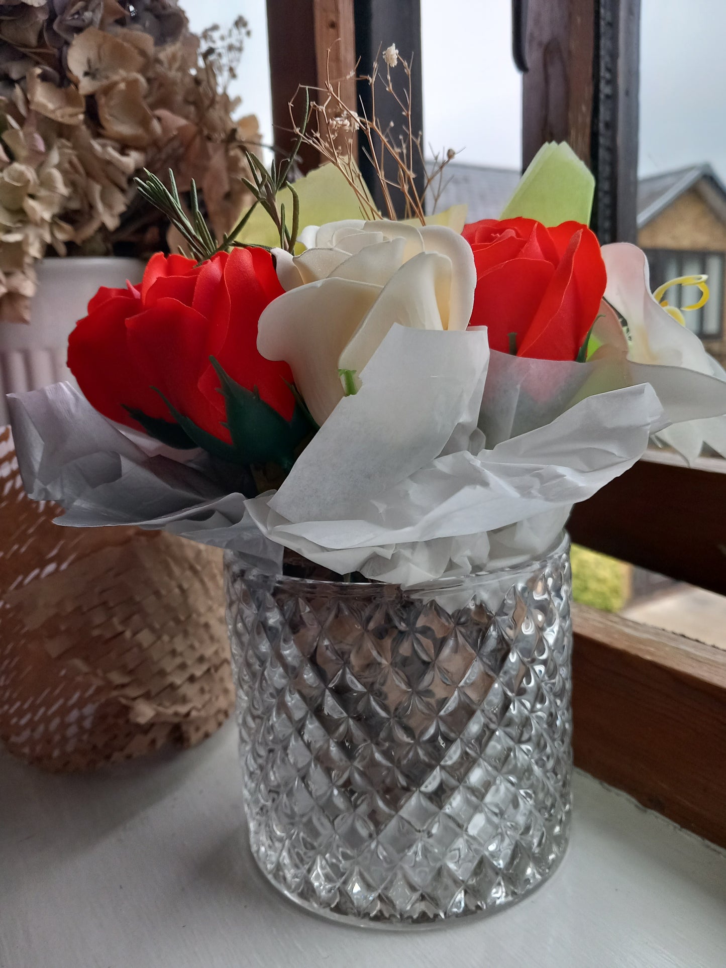 FLOWER SOAP SUNSET ORANGE MIXED COLOUR WITH ORCHID IN GLASSWARE