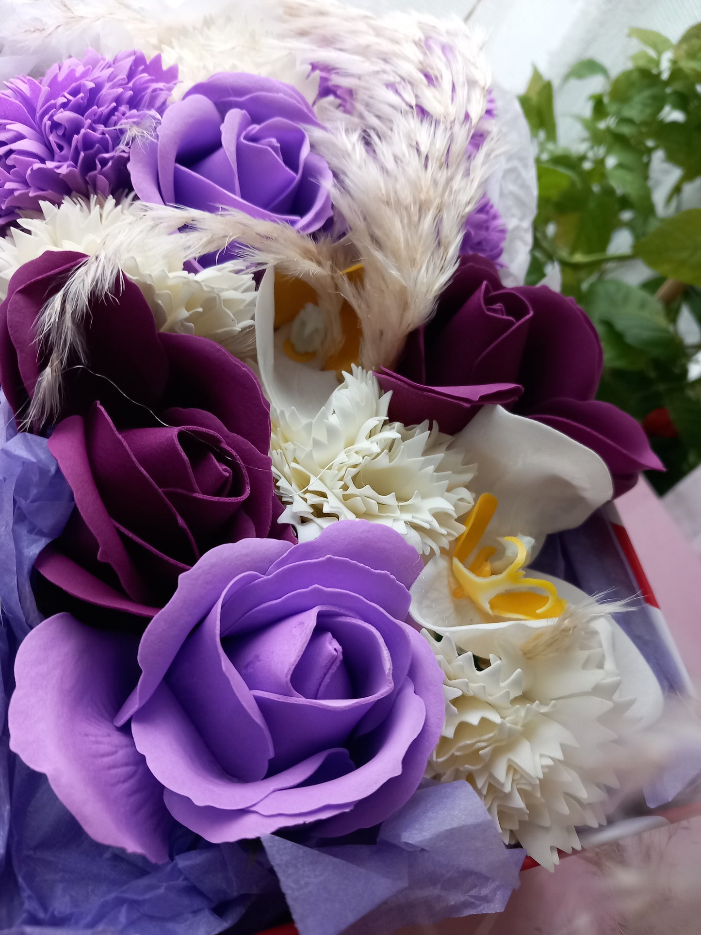 PURPLE MIX WHITE FLOWER SOAP IN CANDY CANE DISPLAY BOX