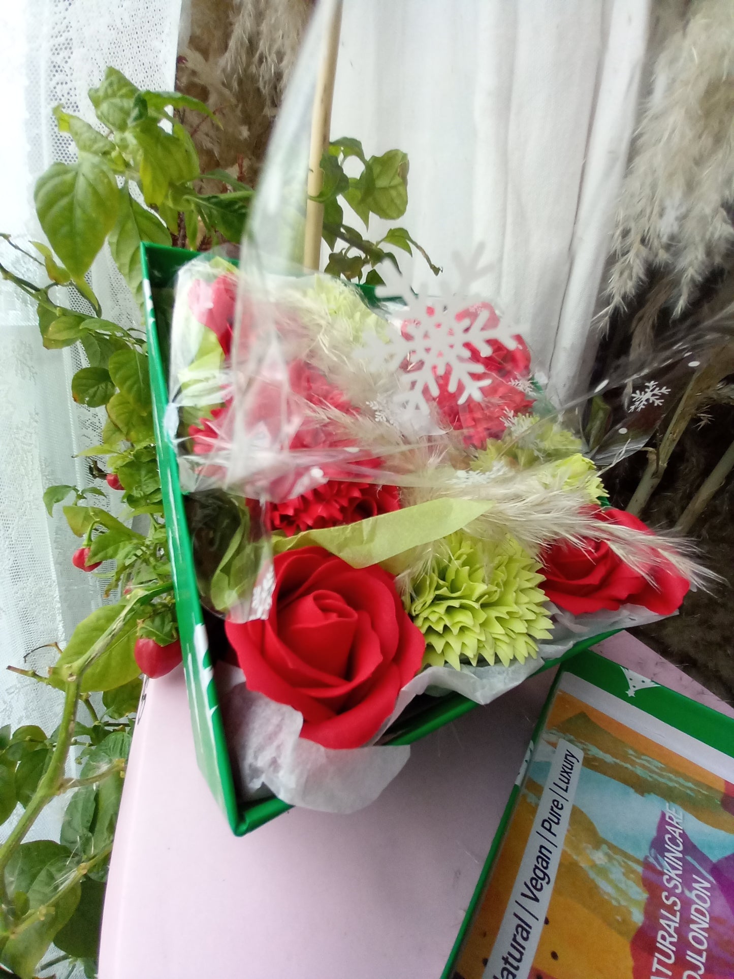 RED ON GREEN FLOWER SOAP IN CANDY CANE DISPLAY BOX